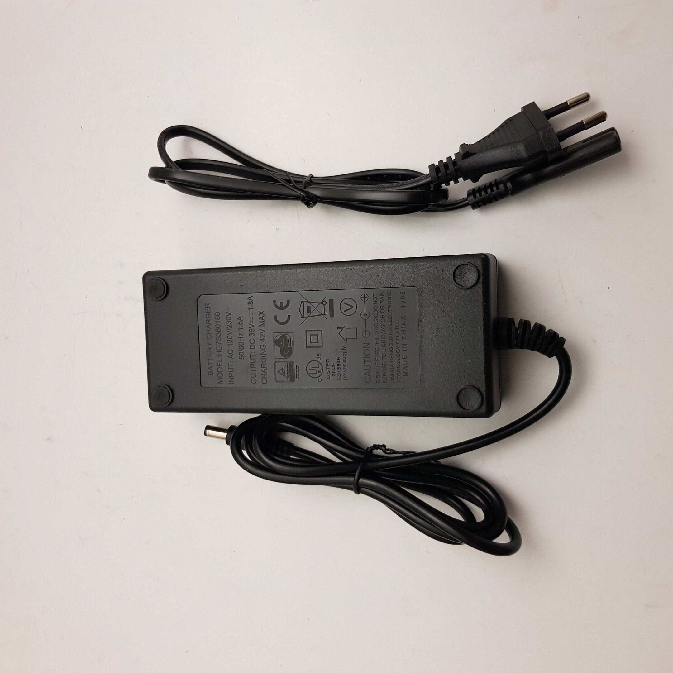 Oplader 36V til 350W - 5200Mah El-løbehjul