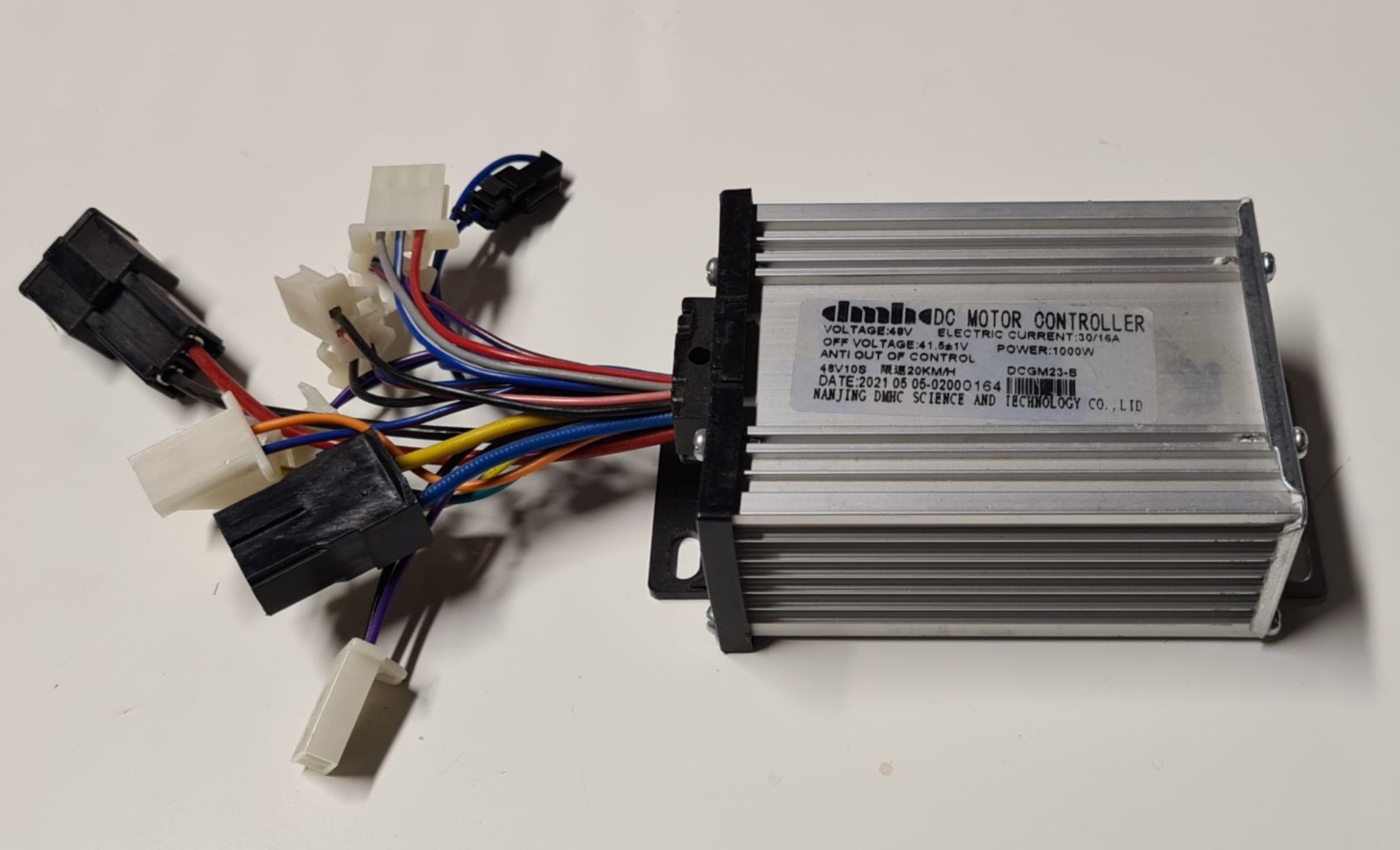 Elektronikbox 1000W 48V DMHC